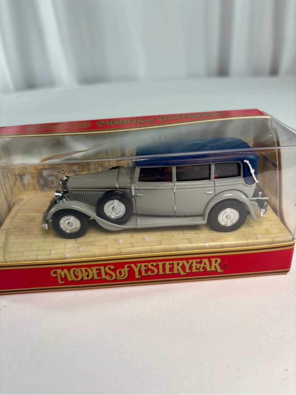 Matchbox Models of Yesteryear Y40 1931 Mercedes-Benz 770 Diecast Car NIB